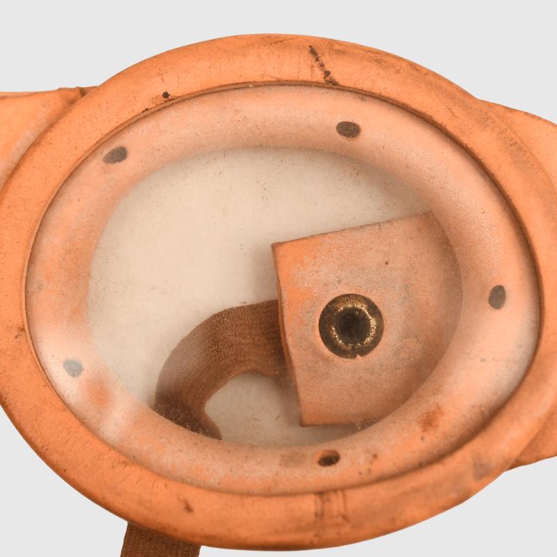 BRITISH WWII ROYAL NAVY SUBMARINE ESCAPE EQUIPMENT GOGGLES.