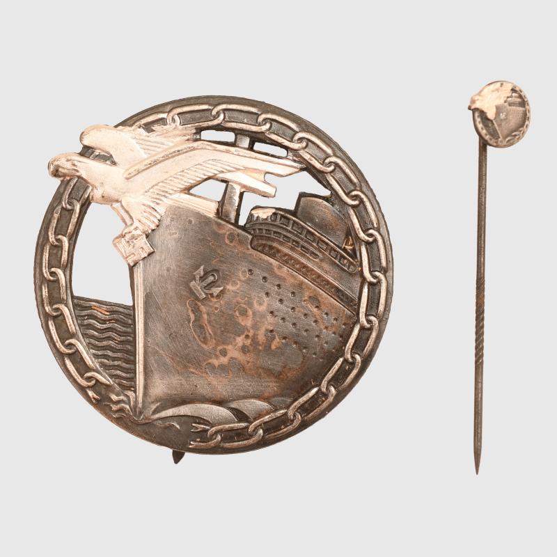 GERMAN WWII KRIEGSMARINE BLOCKADE BREAKER BADGE AND MINIATURE CASED.