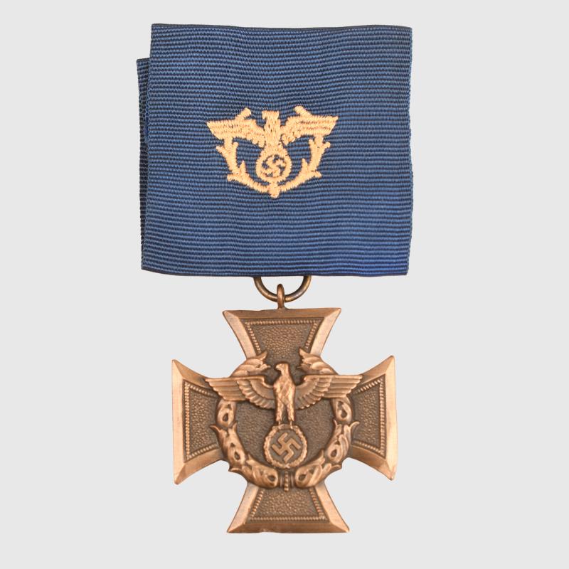 GERMAN WWII CUSTOMS SERVICE LONG SERVICE AND GOOD CONDUCT MEDAL.