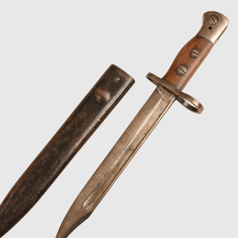 BRITISH WWII JUNGLE CARBINE BAYONET.