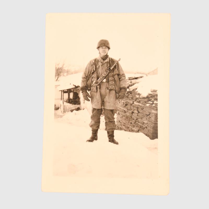 GERMAN WWII 21 GERMAN PARATROOPER PHOTOGRAPHS.
