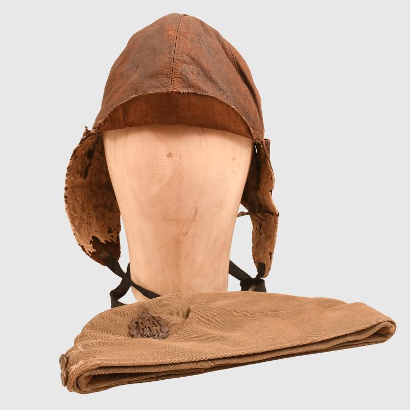 BRITISH WWI ROYAL FLYING CORPS OFFICERS OVERSEAS CAP AND FLYING HELMET.