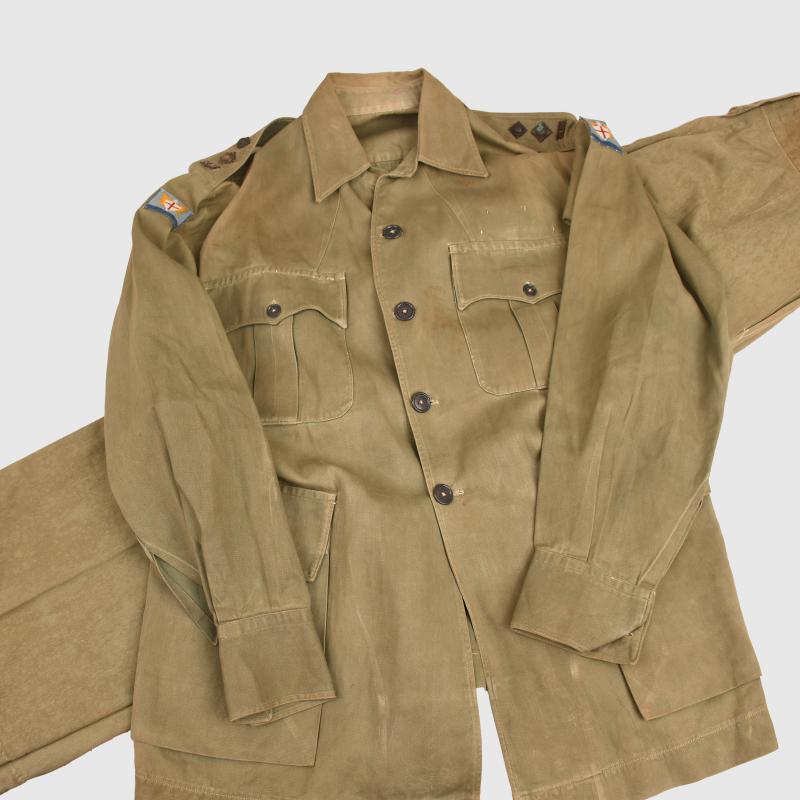 BRITISH WWII ROYAL MARINE JUNGLE GREEN UNIFORM.