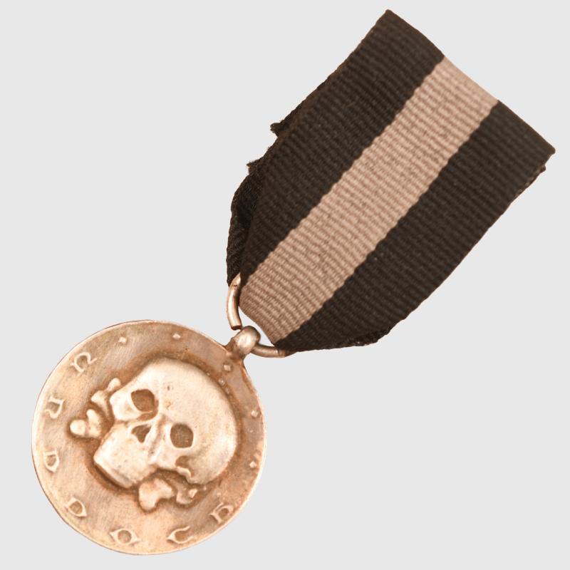 GERMAN WWI GERMAN FREIKORPS IRON DIVISION MEDAL 1920.