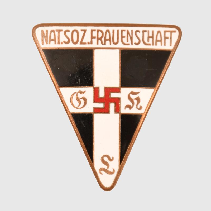 GERMAN WWII NATIONAL SOCIALIST WOMENS ASSOCIATION BADGE