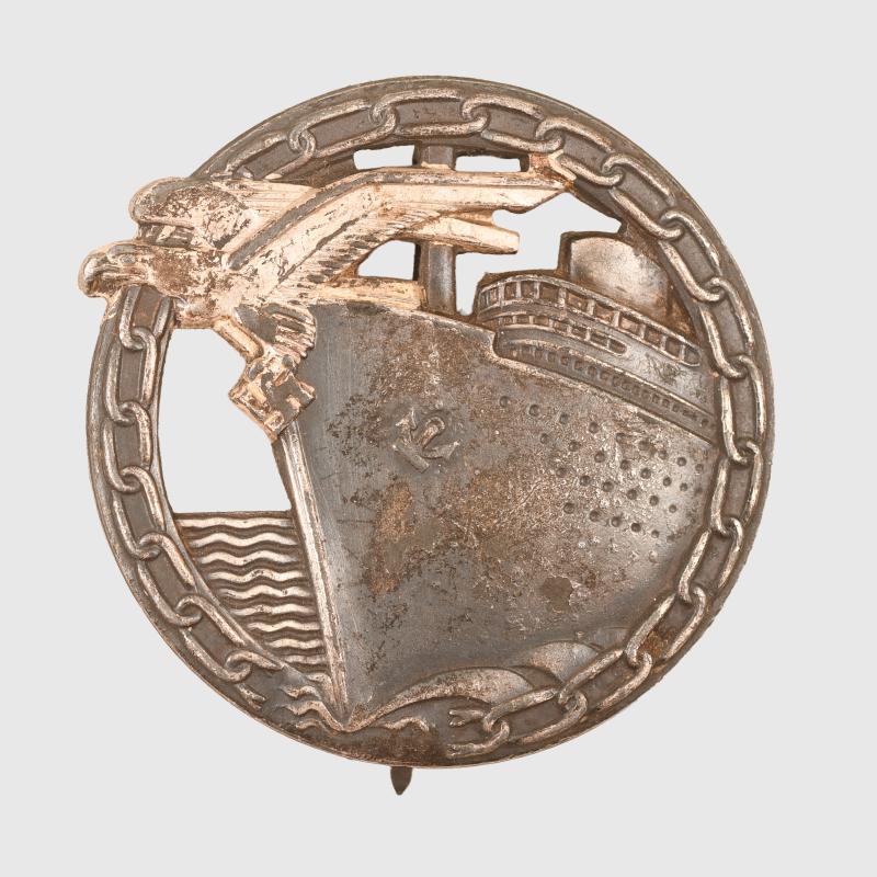 GERMAN WWII KRIEGSMARINE BLOCKADE BREAKER BADGE