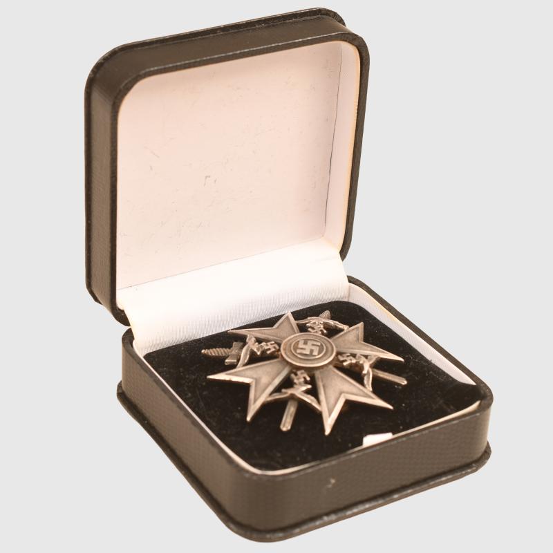 GERMAN WWII SPANISH CROSS IN SILVER WITH SWORDS.