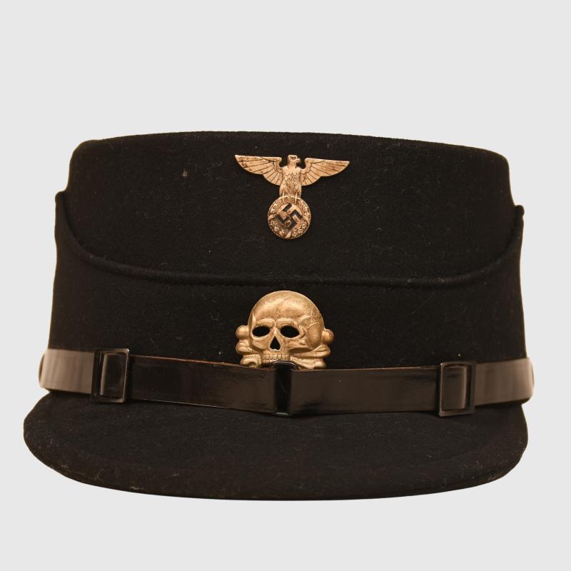 GERMAN WWII SS ENLISTED MANS KEPI.