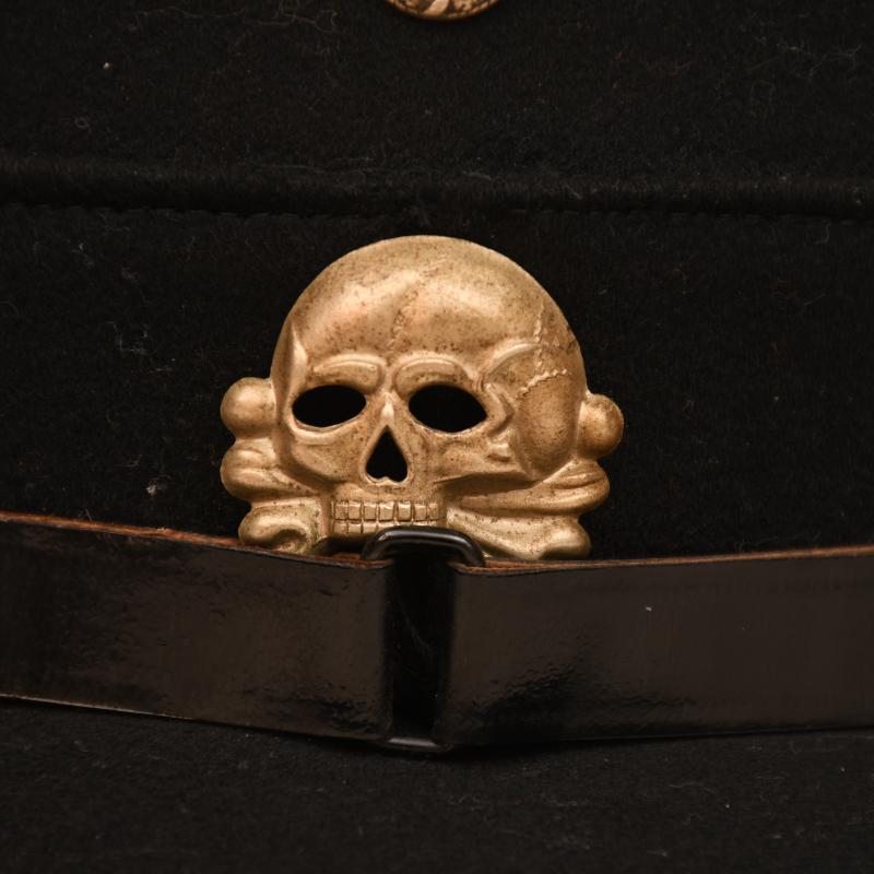 GERMAN WWII SS ENLISTED MANS KEPI.