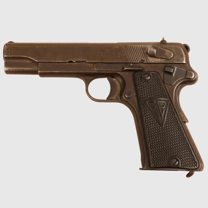 GERMAN POLISH WWII RADOM SEMI AUTOMATIC PISTOL.