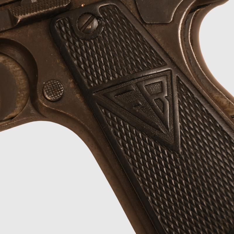 GERMAN POLISH WWII RADOM SEMI AUTOMATIC PISTOL.
