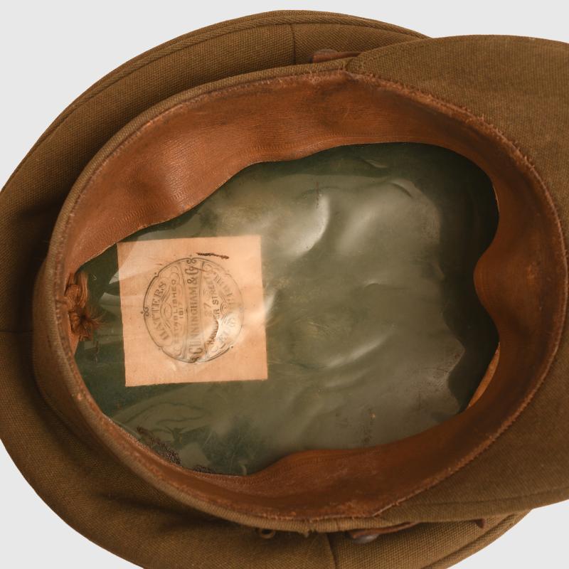 BRITISH WWII WILTSHIRE REGIMENT OFFICERS VISOR CAP.