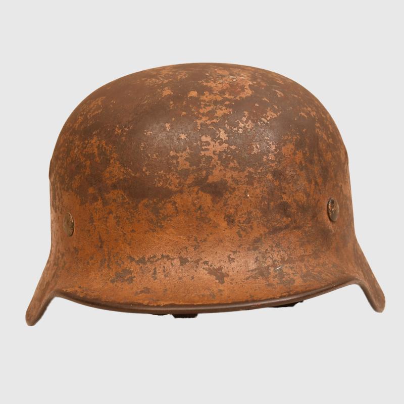 GERMAN WWII LUFTWAFFE TROPICAL M.40 HELMET.