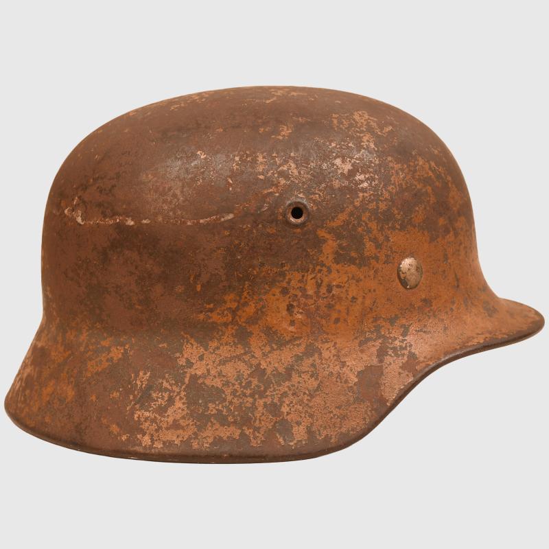 GERMAN WWII LUFTWAFFE TROPICAL M.40 HELMET.