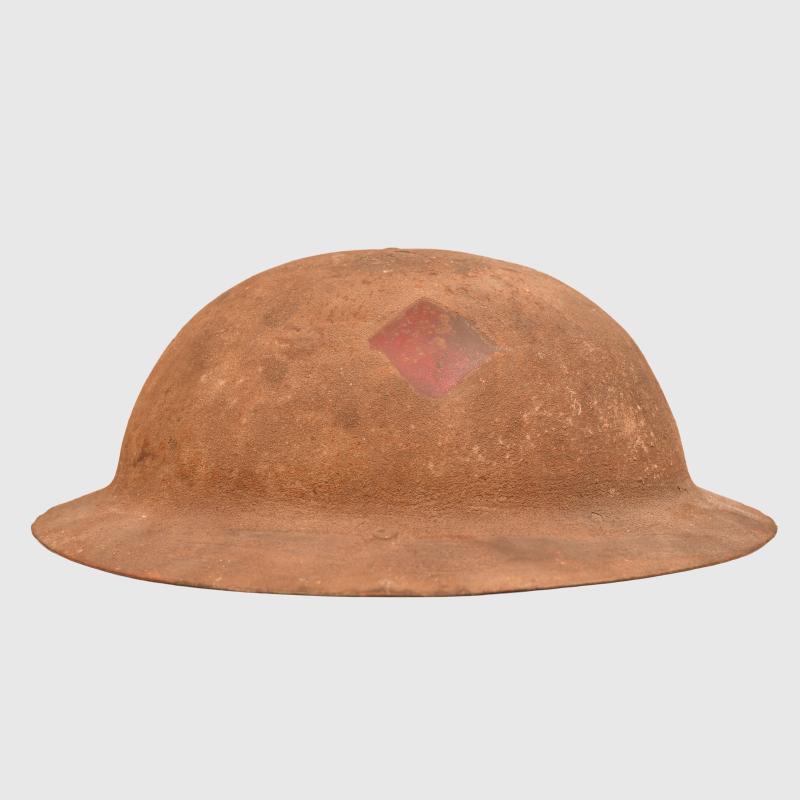 BRITISH WWI BRODIE 1ST PATTERN COMBAT HELMET.