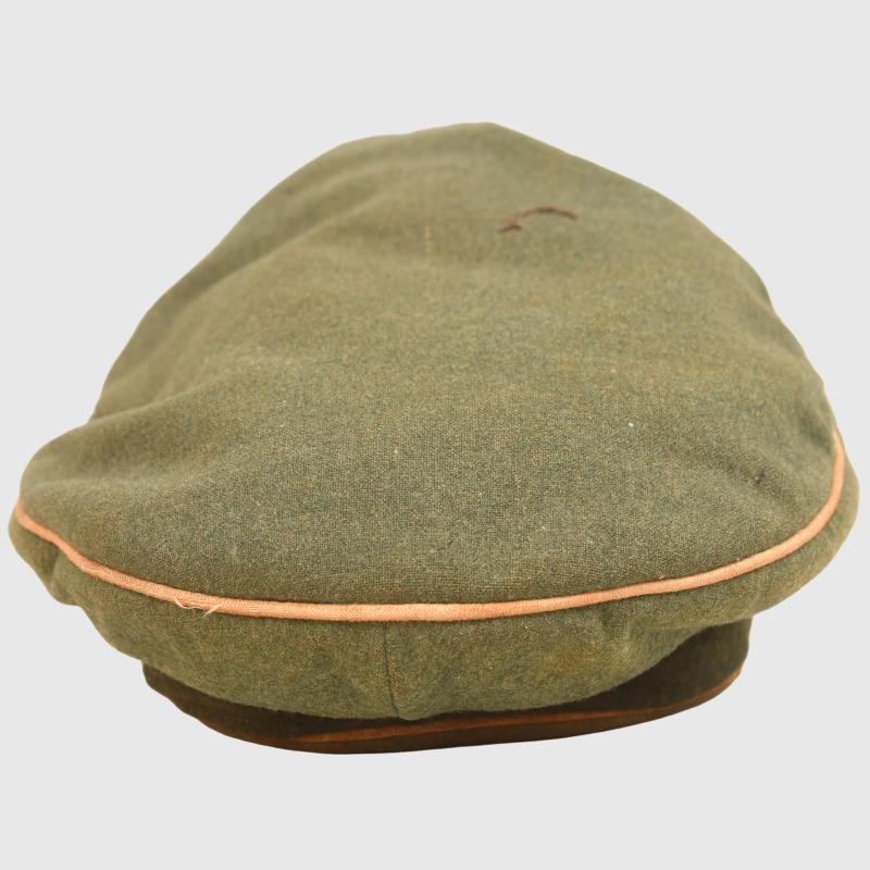 GERMAN WWII INFANTRY OFFICERS CRUSHER CAP.