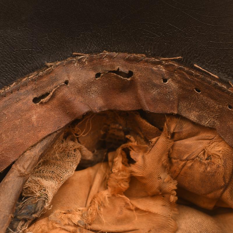 GERMAN WWII INFANTRY OFFICERS CRUSHER CAP.