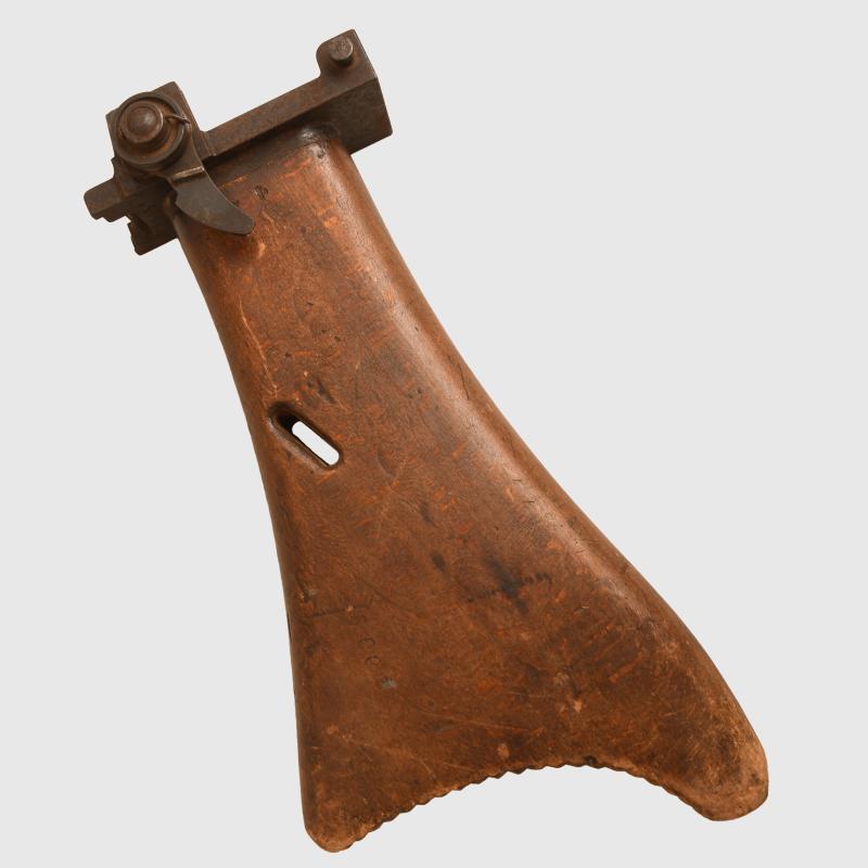 GERMAN WWI MG08/15 WOODEN STOCK AND METAL ATTACHMENT.