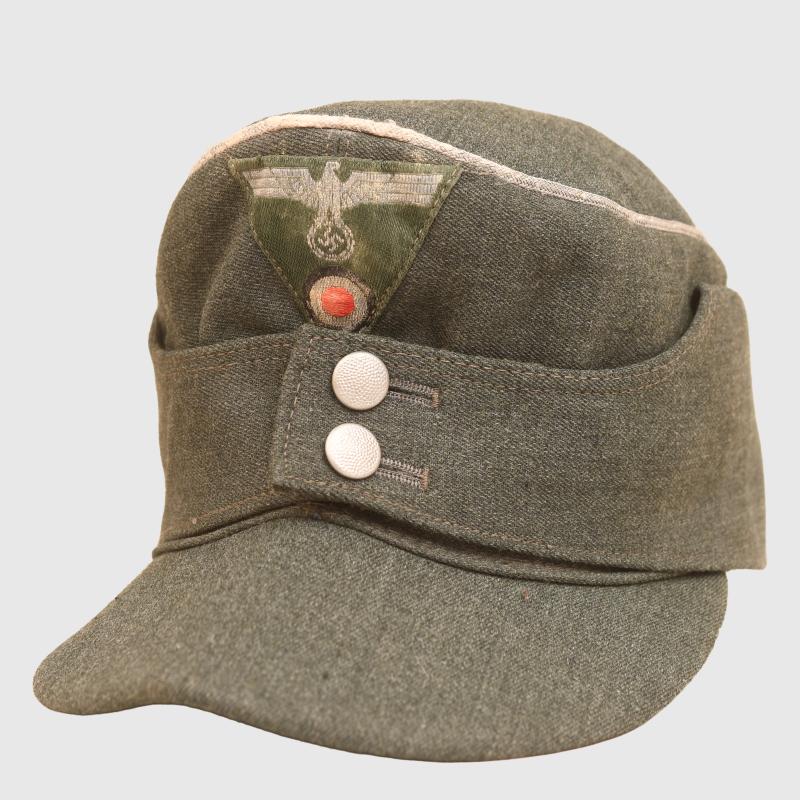 GERMAN WWII ARMY OFFICERS M.43 CAP.