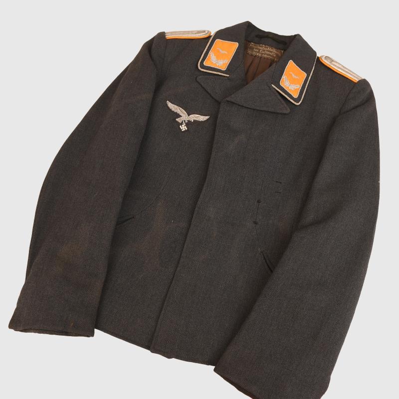 GERMAN WWII LUFTWAFFE FLYING OFFICERS BLOUSE.