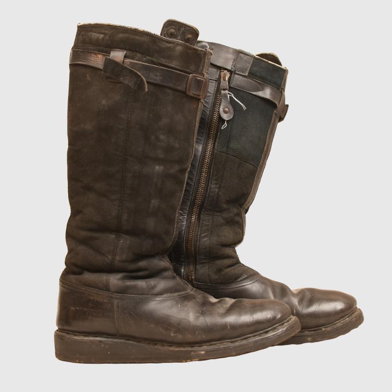 GERMAN WWII LUFTWAFFE HEATED FLYING BOOTS.