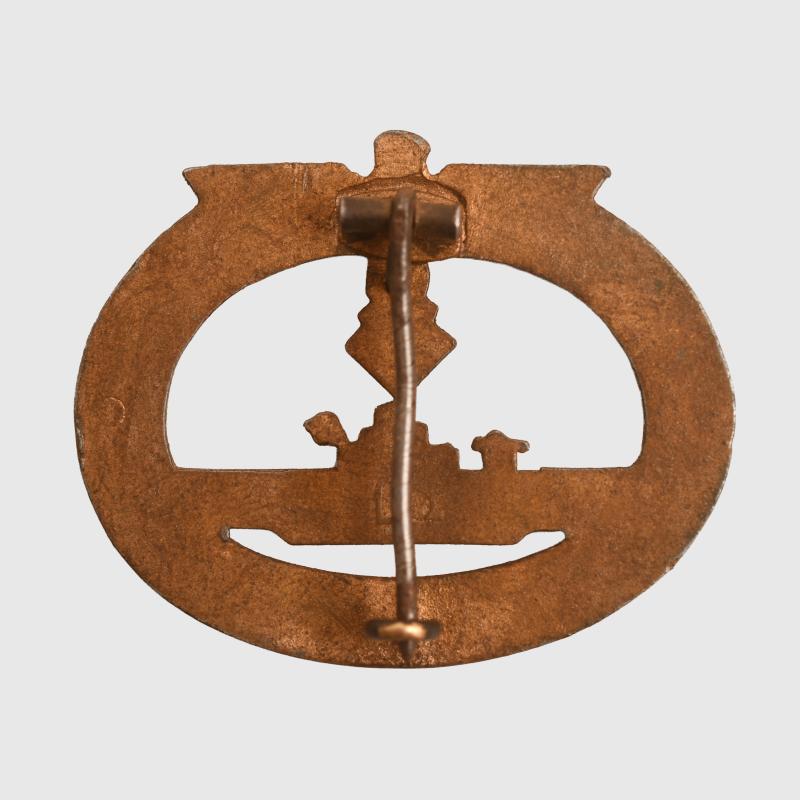 GERMAN WWII SUBMARINE SERVICE BADGE.