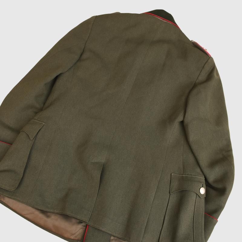 GERMAN WWII ARMY VETERINANY PIPED SERVICE TUNIC AND BREECHES.