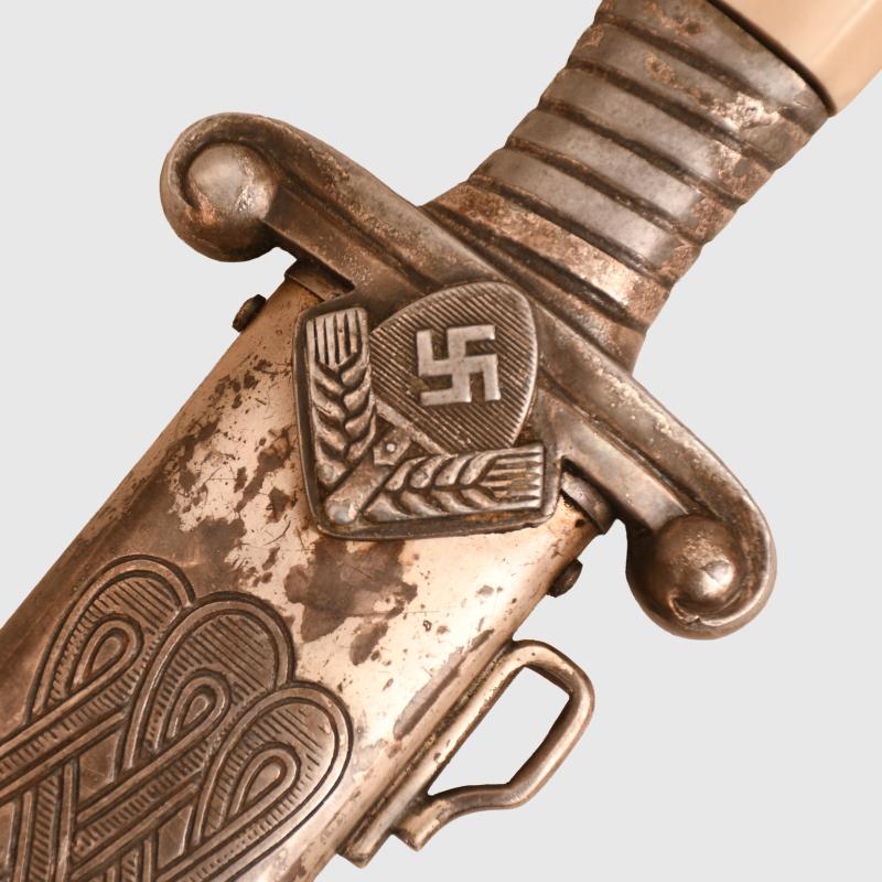 GERMAN WWII RAD OFFICERS DAGGER.