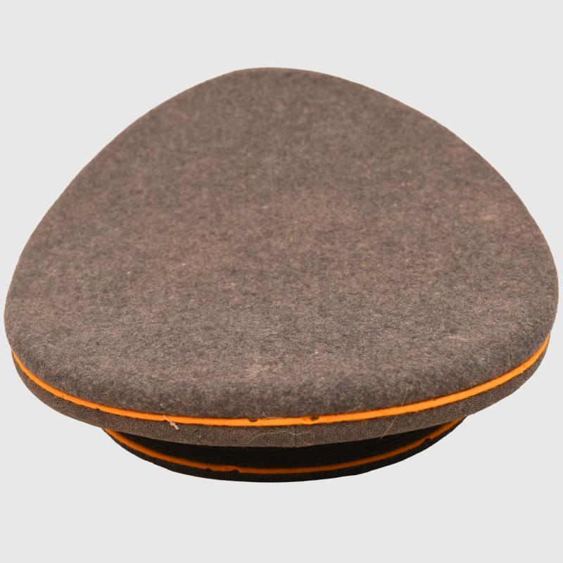 GERMAN WWII LUFTWAFFE NCO OR MAN’S VISOR CAP OF THE RESERVE.