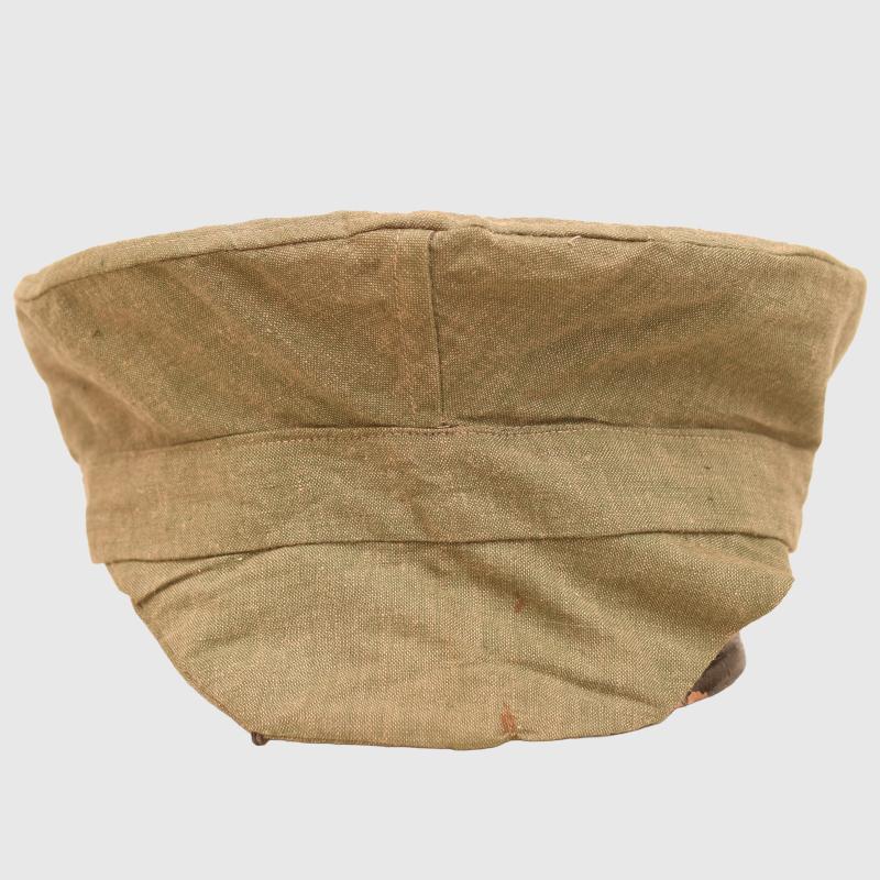 GERMAN WWI HESSIAN OFFICERS VISOR CAP WITH FIELD COVER.