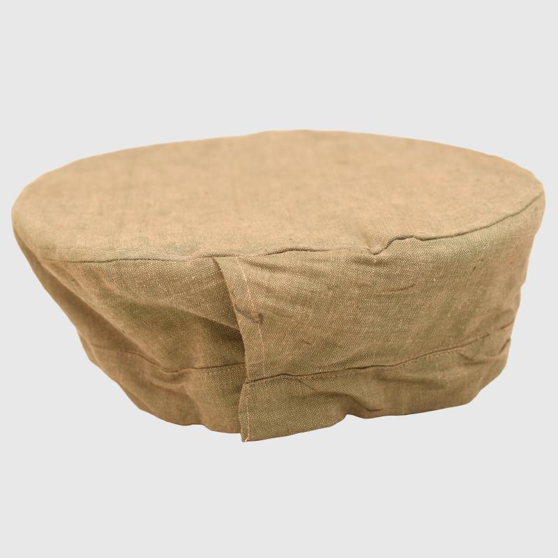 GERMAN WWI HESSIAN OFFICERS VISOR CAP WITH FIELD COVER.