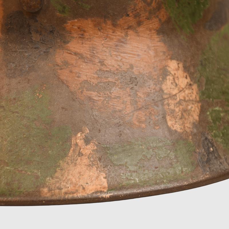 GERMAN WWI UNUSUAL CAMOUFLAGE TRENCH HELMET. SHELL SIZE SI62.