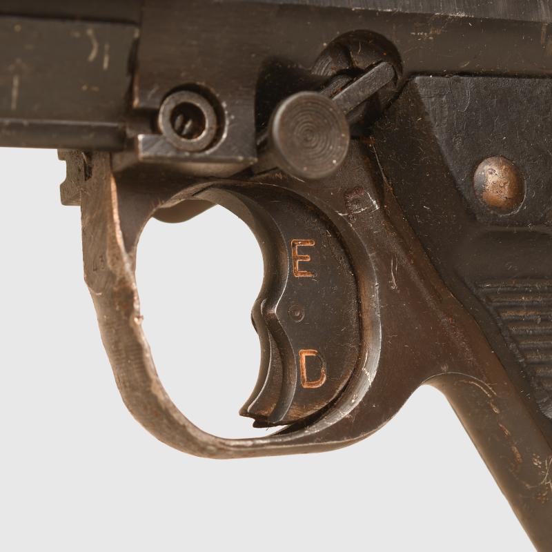 GERMAN WWII MG34 MACHINE GUN, DE-ACTIVATED.
