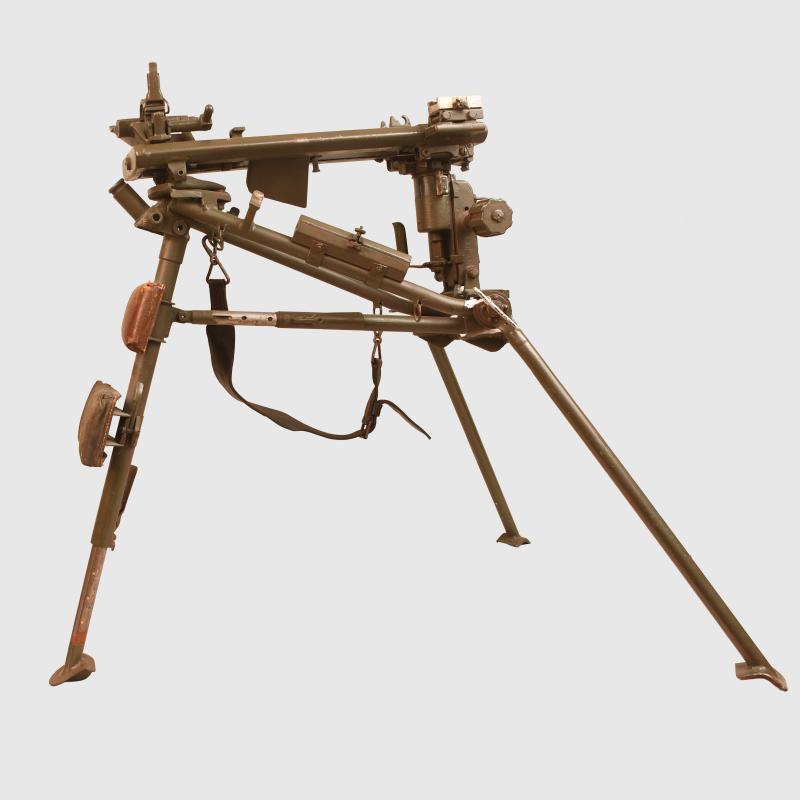 GERMAN WWII MG34 LAFETTE TRIPOD MOUNT.