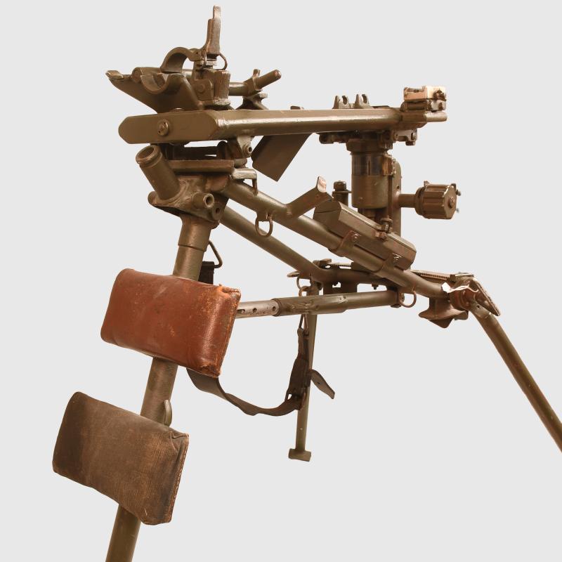 GERMAN WWII MG34 LAFETTE TRIPOD MOUNT.
